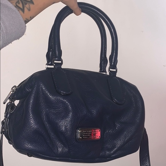 Marc Jacobs Handbags - Marc Jacobs Crossbody
